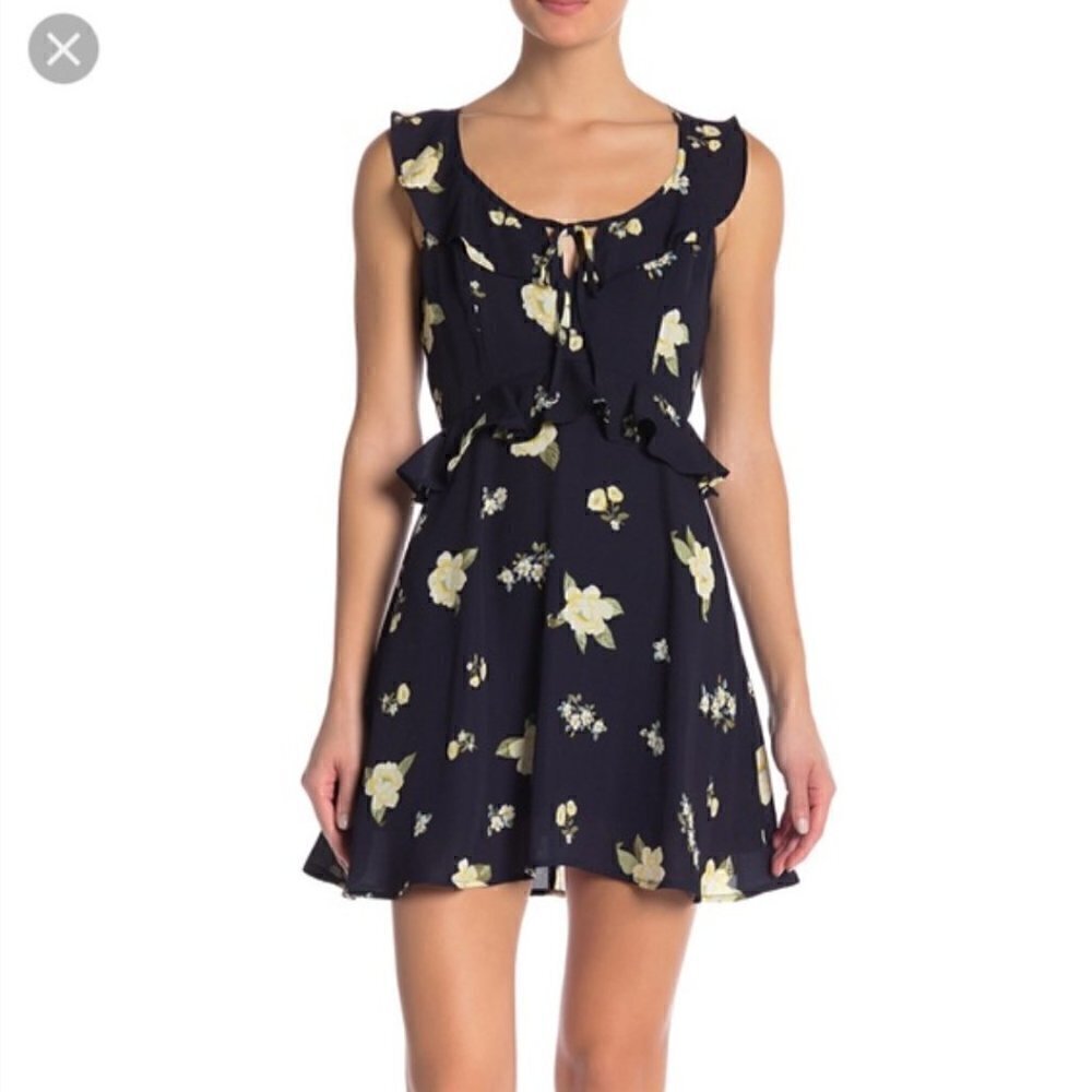J.O.A. Women's Size Medium Mini Dress Sleeveless Ruffle Navy Blue Floral Keyhole